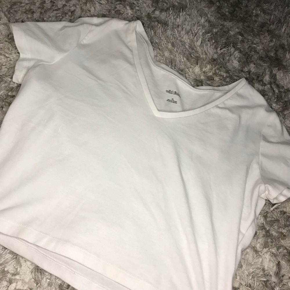 BASIC CROPPED TEE!!